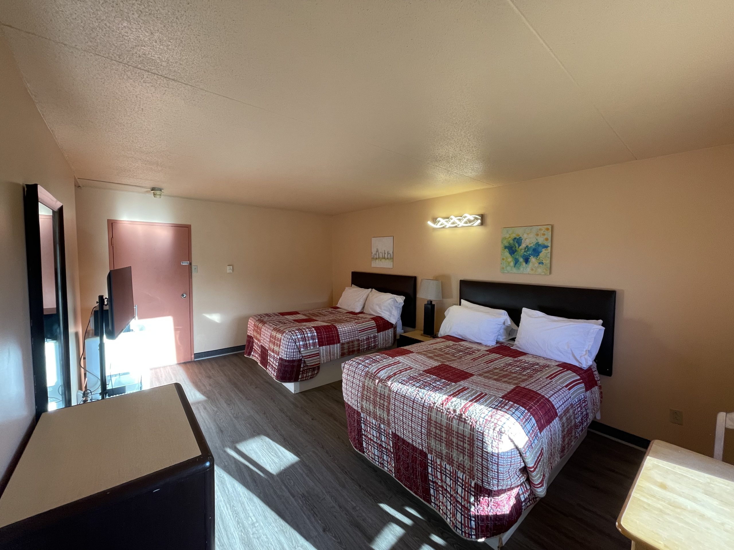 regular-room-2-double-bed-b